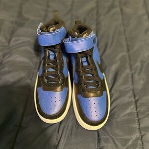 Nike Kids High-Top Sneakers - Blue and Black